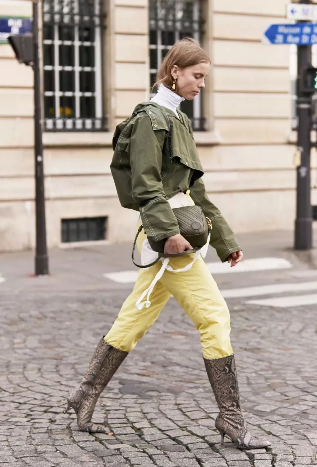 一双靴子竟然可以这么百搭,一双靴子有1kg吗