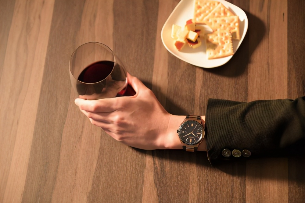 西铁城光动能调时间空中之鹰,西铁城经典款光动能