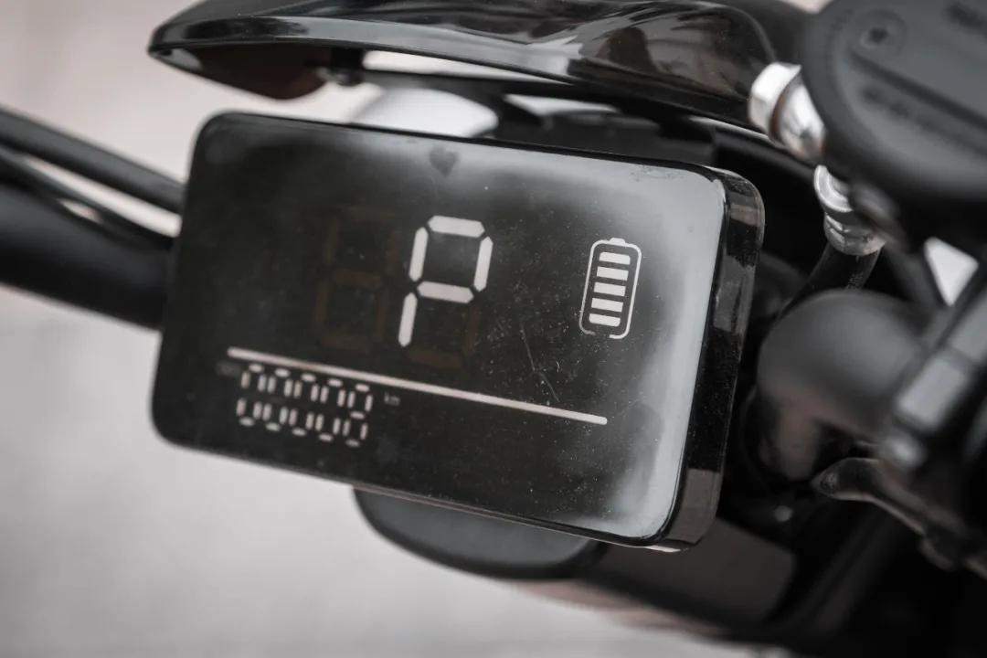 新大洲本田新s07和五羊本田ube对比,新大洲本田s08和五羊本田电动车