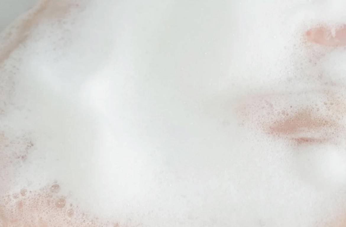 痘痘好多了脸一直红,痘痘反复没完没了