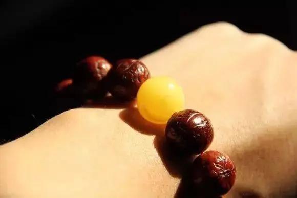 凤眼菩提眼睛有裂正常吗,凤眼菩提眼睛破了