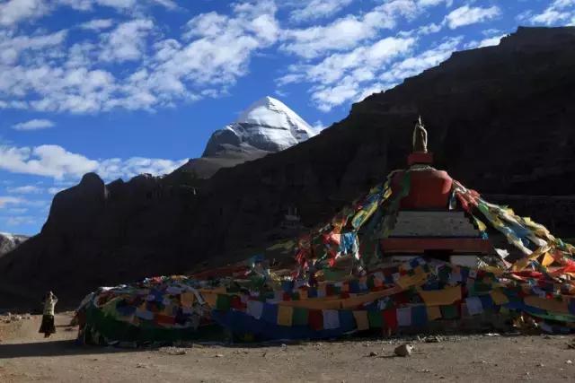 世界上海拔最高的公路！中国最神奇的天路！比川藏线还险10倍！