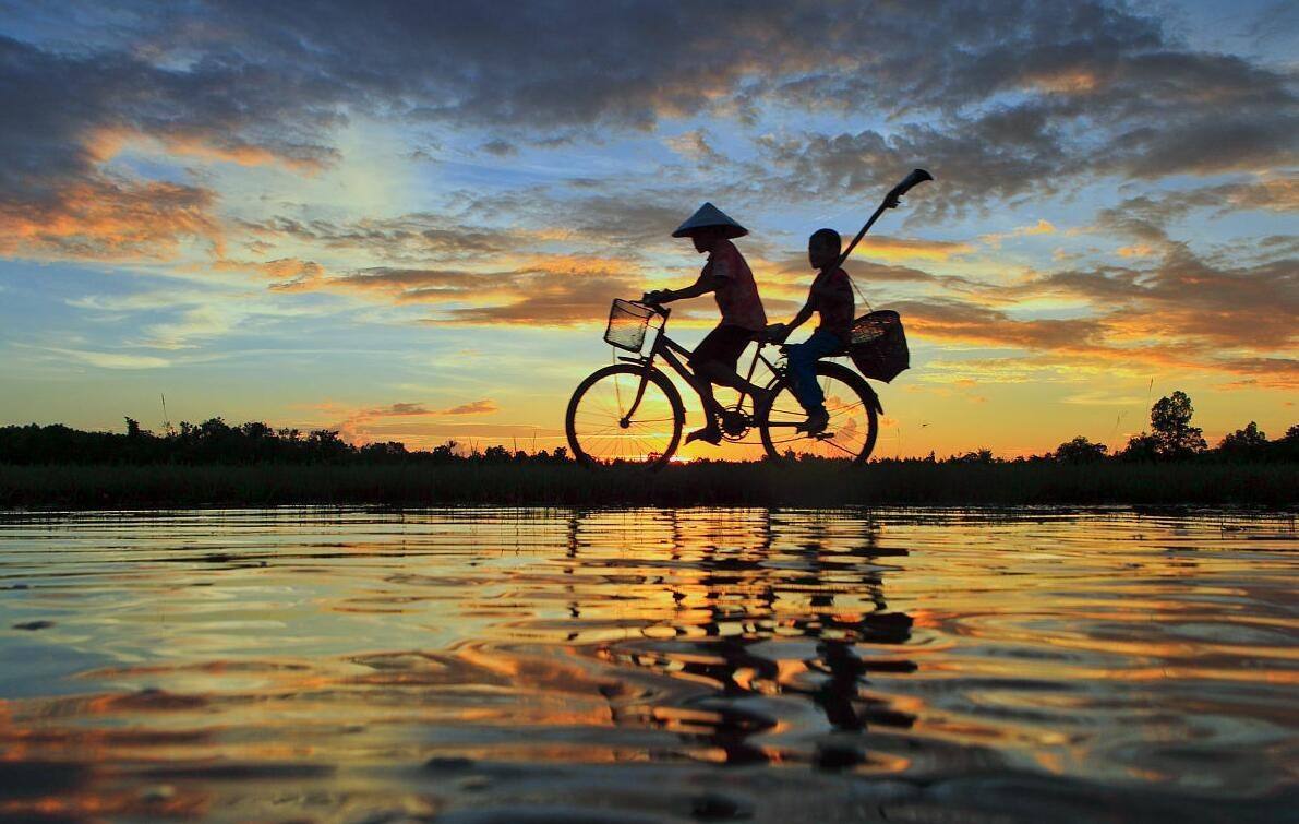 万爱千恩这首歌完整版,万爱千恩这首歌的感慨