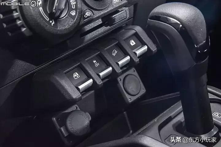 2022款铃木吉姆尼试驾视频,2019款铃木吉姆尼海边试车