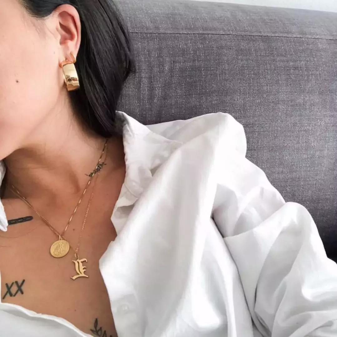 什么牌子的耳环好看又便宜,十大轻奢品牌耳环