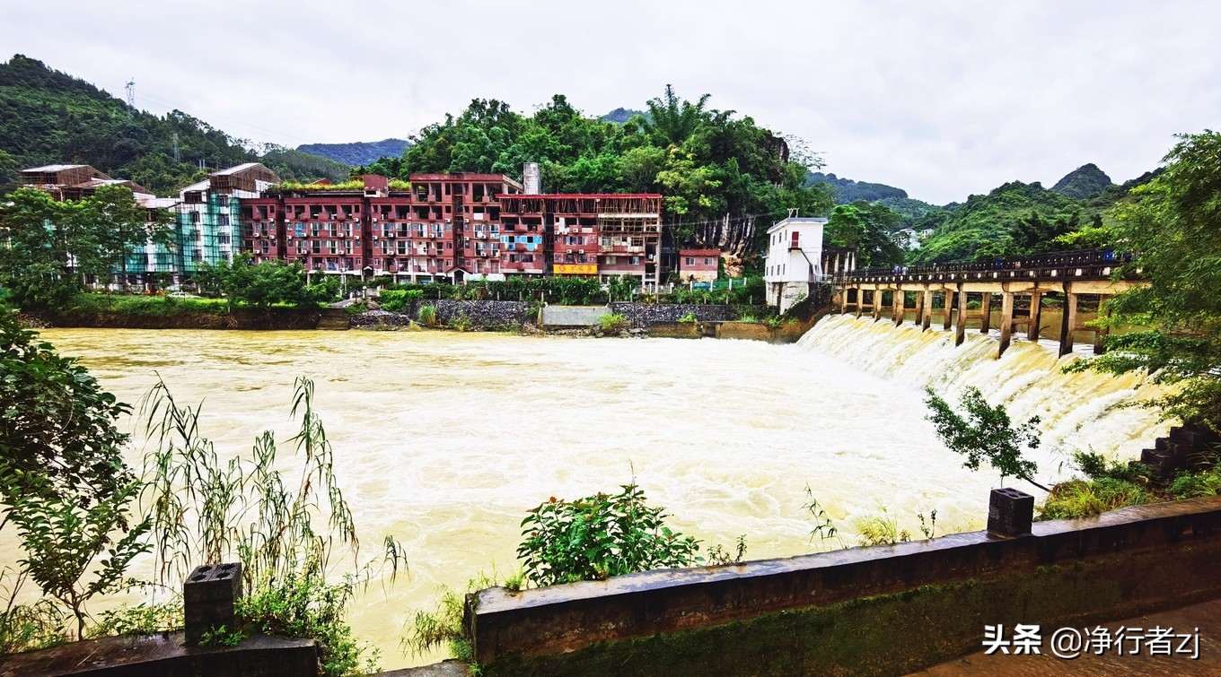 「原创」八桂寻宝（十六）巴马：镶嵌在大地上的草书