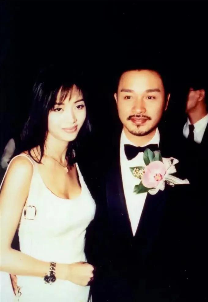 2003年怀念张国荣梅艳芳演唱会,张国荣和梅艳芳互相嫌弃的友情