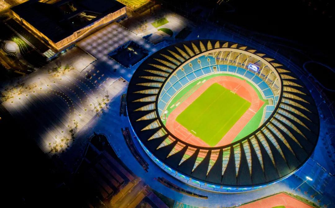 体育场和体育馆有什么区别,体育场和球场的区别