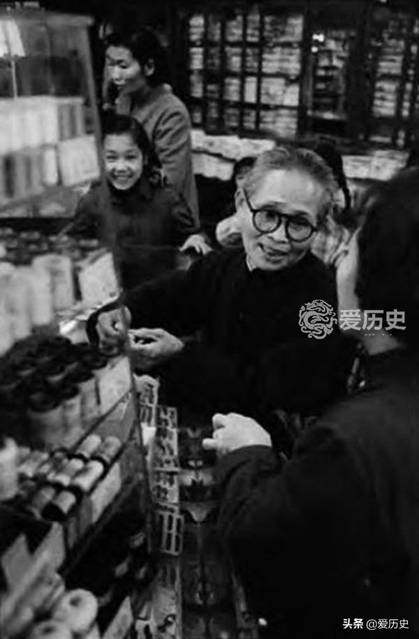 新中国第一家百货商场,中国第一间国营商店