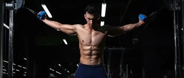 马甲线腹肌速成教程,练习腹肌人鱼线马甲线的最好方法