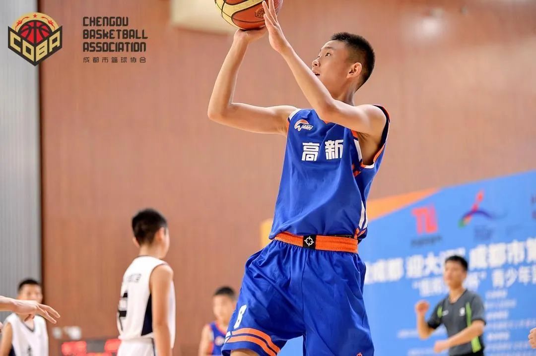 这一盘,市运会2金1银!玉林中学“硬核”篮球队,拿奖拿得手软