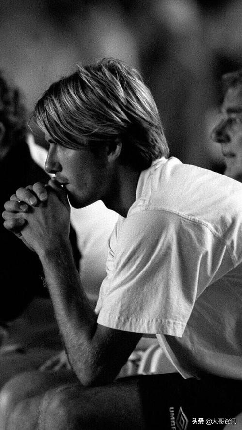 贝克汉姆自己在家剃光头,疫情在家剃光头的视频