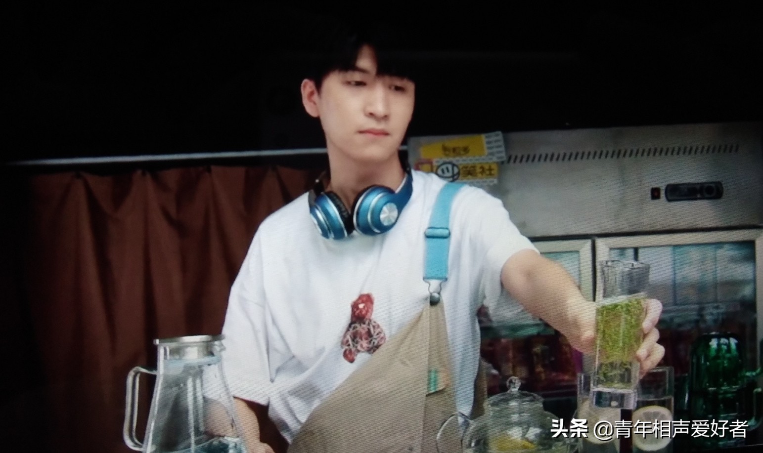 张云雷身高185秦霄贤身高183,张云雷身高184