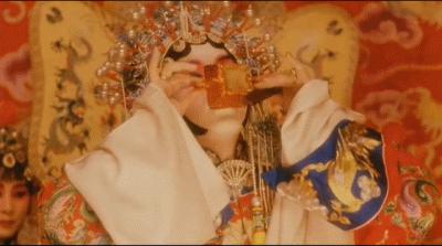 张国荣这一生，不长，刚好够我们“记念”一辈子