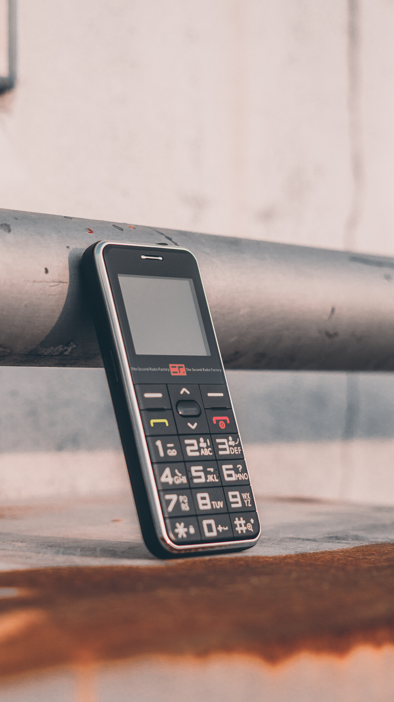 2012年诺基亚发布的按键手机,诺基亚有一款按键可以旋转的手机