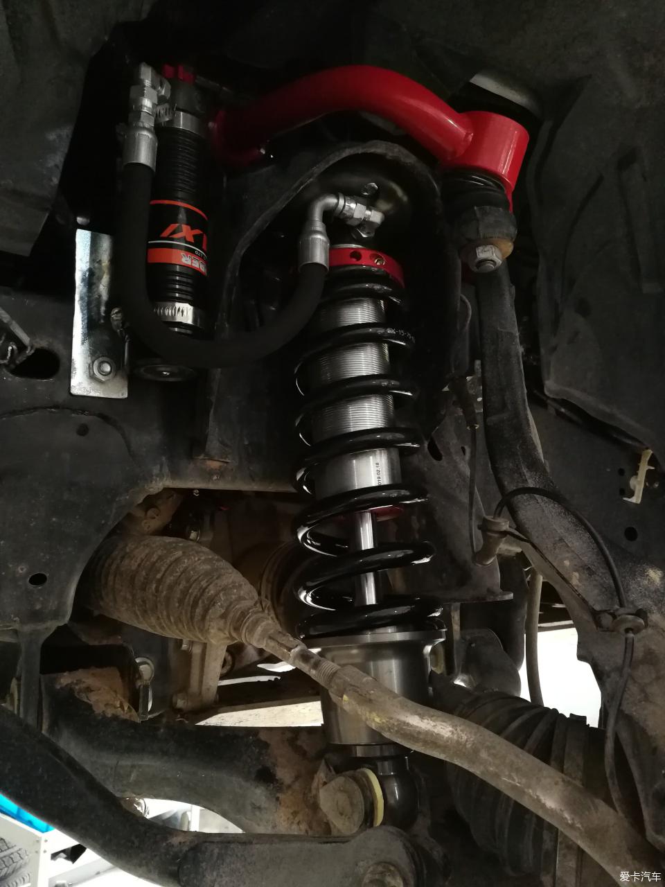 途达2021款2.5t柴油版越野视频,2021款途达四驱七座越野视频