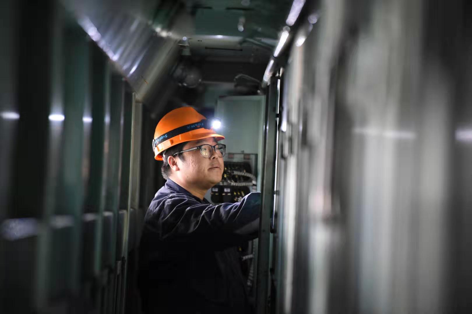 火车头冬天冷不,火车头为啥这么冷