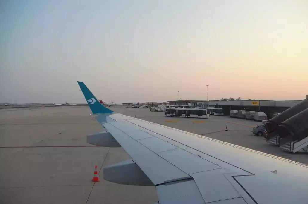 国航金卡和白金卡待遇区别,星空联盟金卡和国航金卡区别