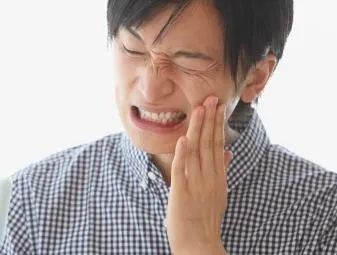 吃饭牙痛不吃饭不痛吃什么消炎药,牙痛消炎药吃几天为宜