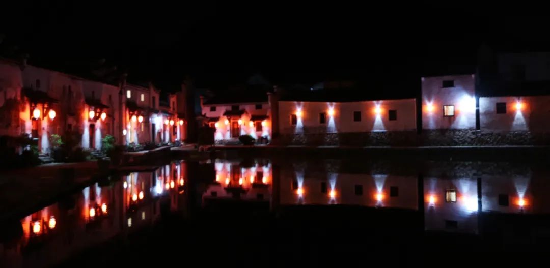 夜新叶，新叶夜，夜夜夜夜夜！唱吧醉仙居，探秘奶茶吧，茶憩戏曲馆，漫步烟花巷……每周六晚