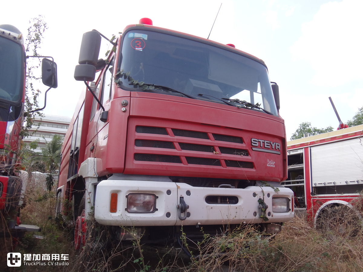 少见的斯太尔原装进口卡车实拍，底盘配置比国产的91系列给力多了