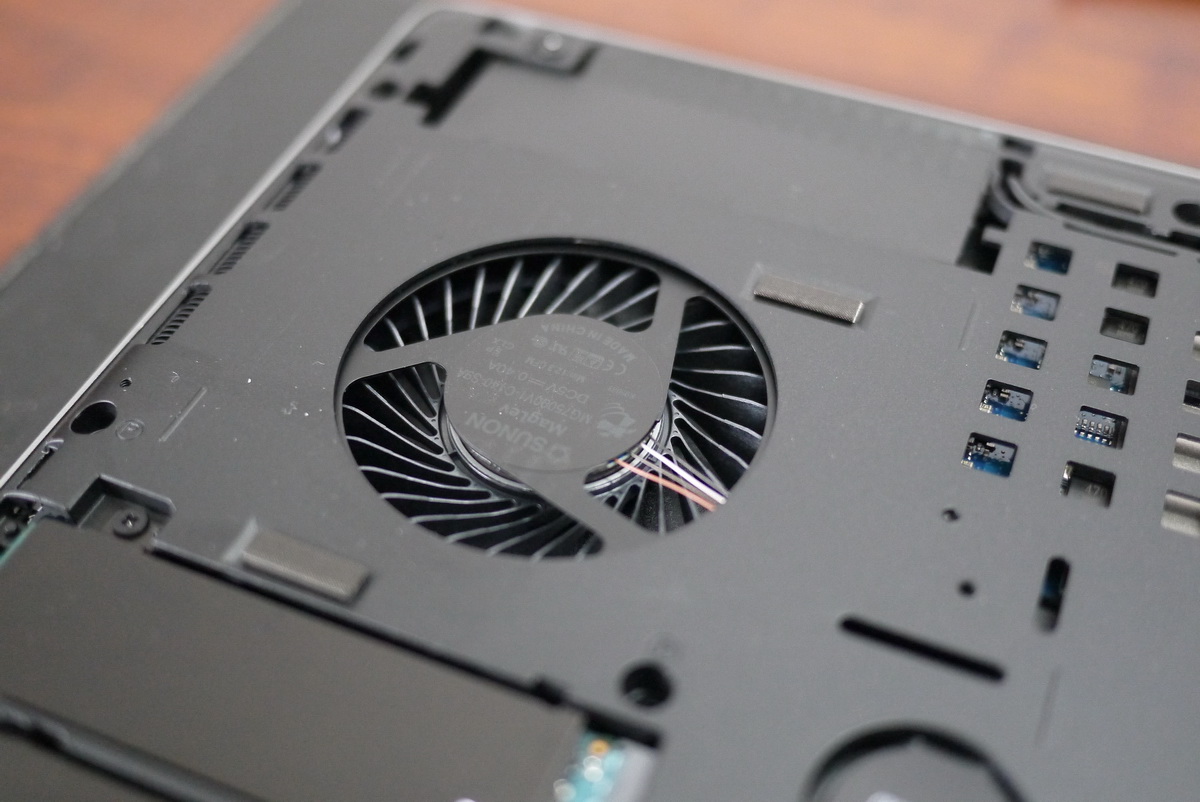 戴尔移动工作站precision7760拆机,dellprecision7510工作站拆机