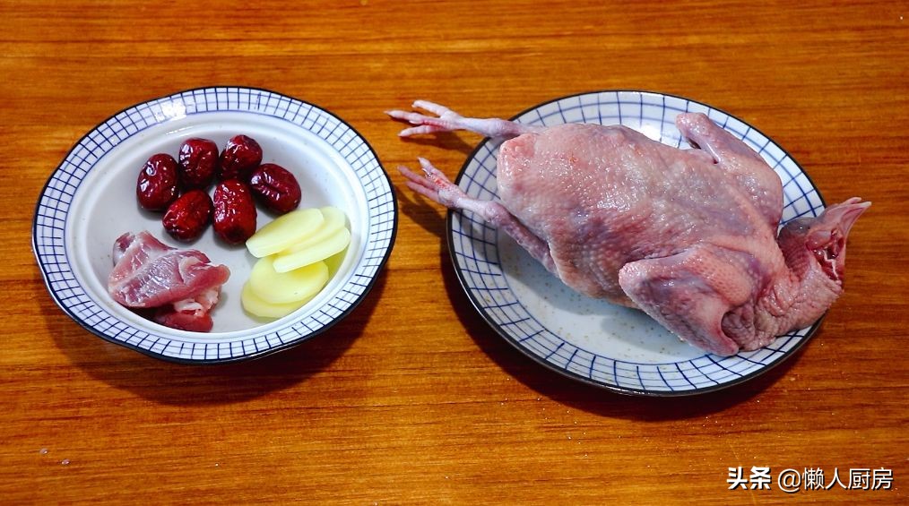 鸽子不用砂锅炖可以吗,鸽子和瘦肉炖汤放点什么材料