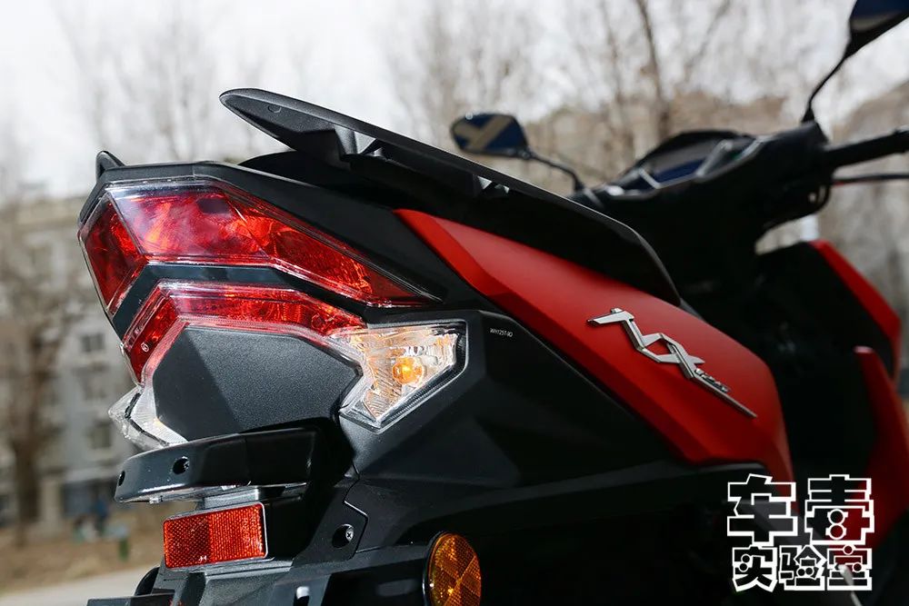 五羊本田踏板车nx125测评,本田nx125和豪爵uy125哪个动力好