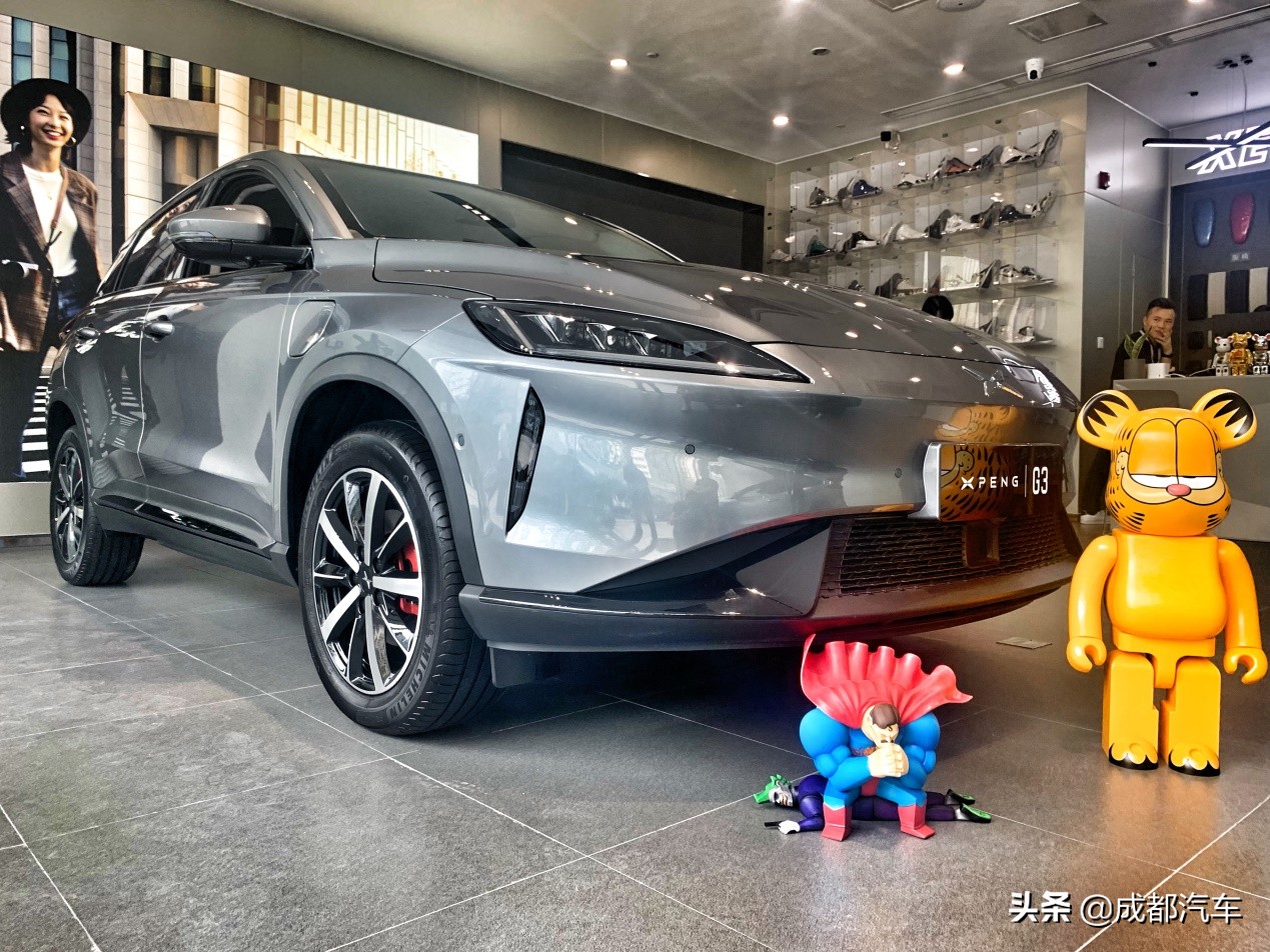 小鹏宏羽,小鹏牵手成功的视频