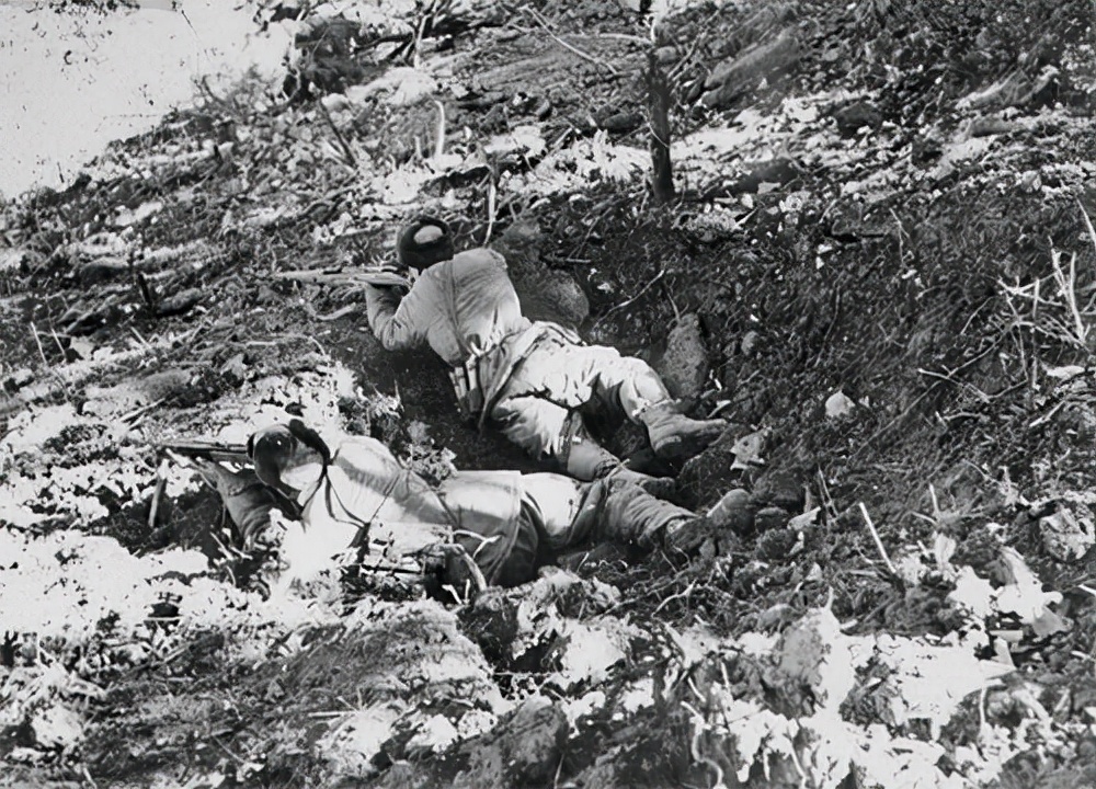 每秒6发炮弹落下，一平方米土地有76发炮弹爆炸，比长津湖更惨烈