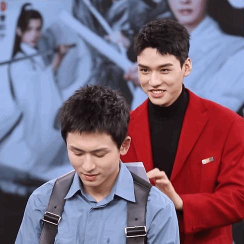 龚俊赚钱的图,龚俊一天能赚多少钱