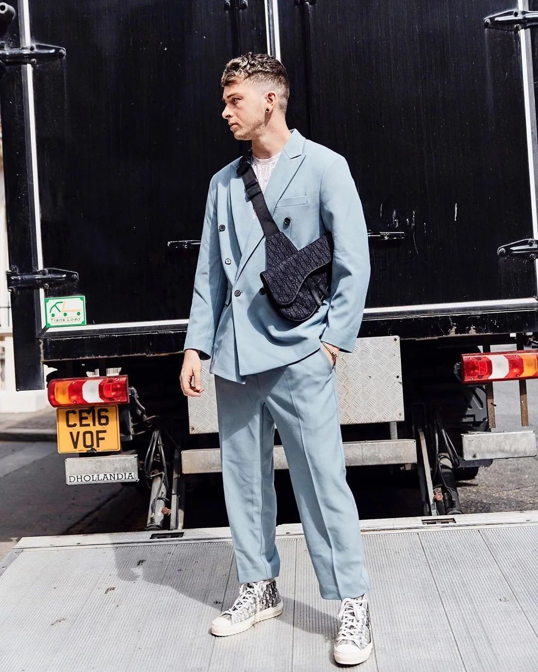 抄袭lv的国潮,抄袭大牌时尚