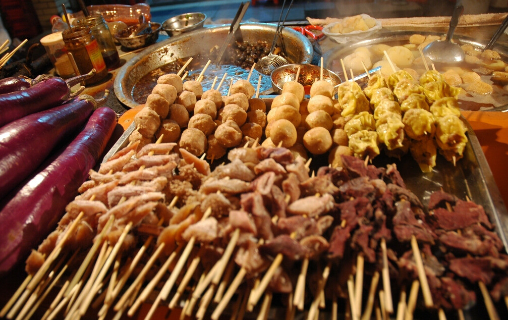 宏大课堂最新评价,提供摆地摊货源能做吗