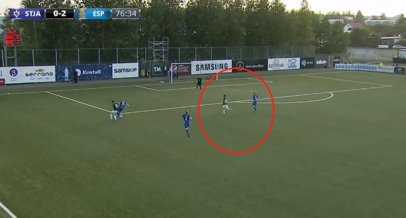 武磊7分钟遭2次打击！伸手3秒要球却被无视急得自己强行射门