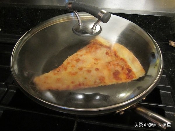 冷冻披萨用什么加热快,披萨用哪层加热