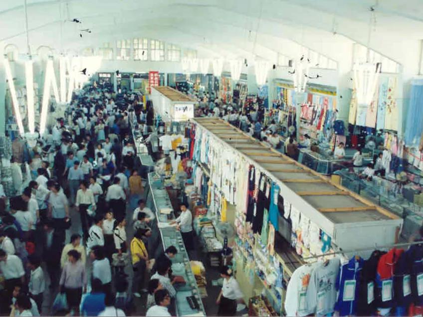 王府井大街东安市场,王府井步行街东安市场