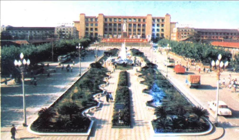 成都近40年变化,成都市1979到2018年发展演变