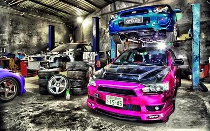 汽车自燃把别人车烧了怎么办,汽车自燃把山烧了