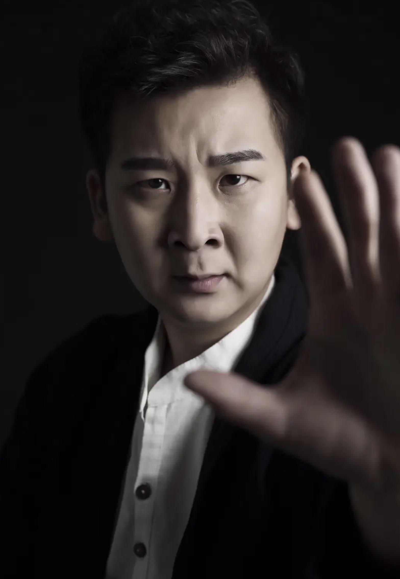 从童星到杀人犯他到底经历了什么,昔日童星谢昀杉