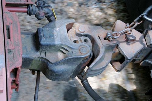 詹式车钩为什么不能用于城轨列车,詹式车钩有多神奇看完你就知道了