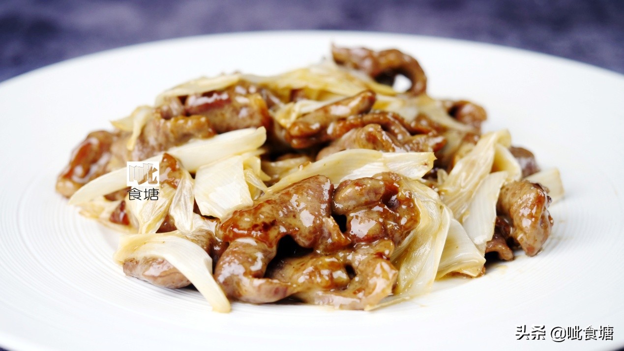 羊肉不腌烤几分钟,湘菜羊肉怎么炒才会更嫩爆炒羊肉