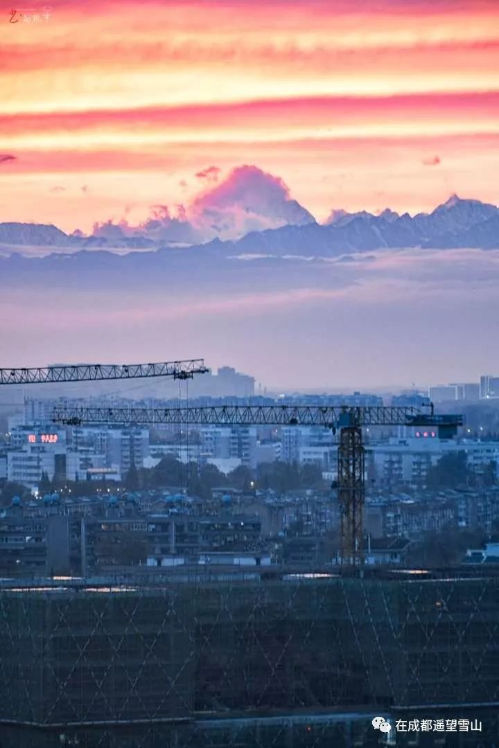 晴空+晚霞，成都又看四姑娘了！