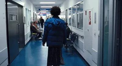 维密超模华莉丝：从底层黑人到顶级名模，远没有你想的那么简单