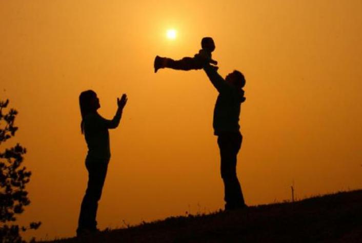 人到中年才明白妈妈的苦,人老了怎么越来越抠门