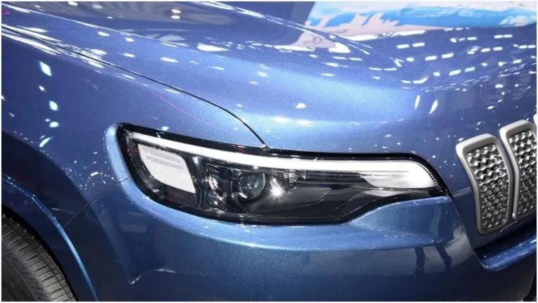 2020款jeep自由光降价4万,jeep自由光1.4油耗多少