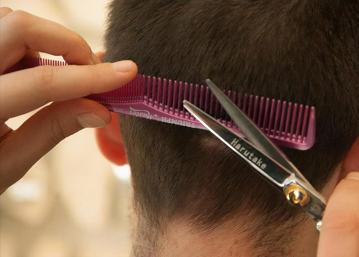 十元快剪的盈利,十元快剪挣钱不