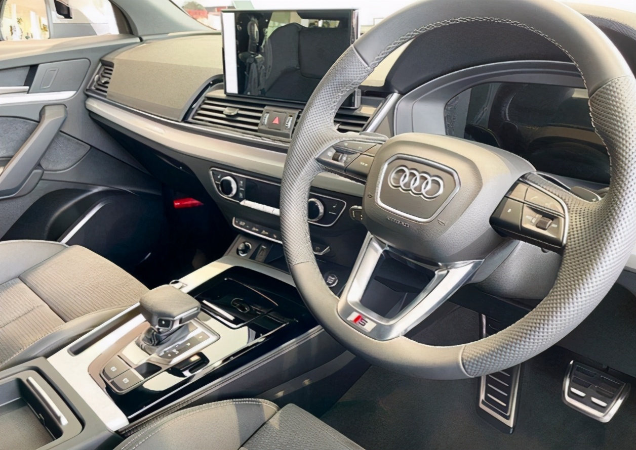 奥迪q5glc测评,质感不输合资汽车