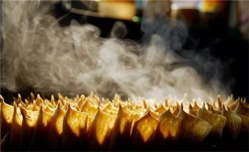 王丽霞为武川莜面代言,呼和浩特市委书记为武川莜面代言