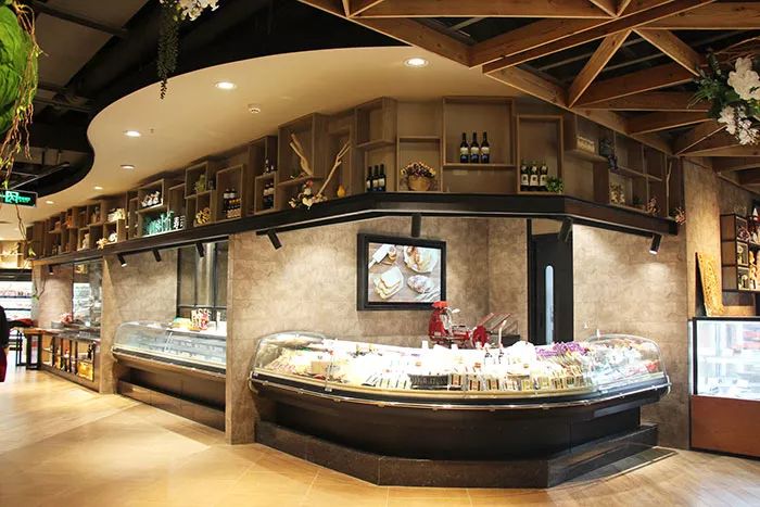 府上有喜丨恭喜*钟金**定王台业主喜提香江百货