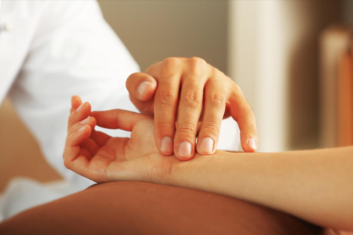 肝火舌边生疮如何调理,治疗肝经火盛中药方子